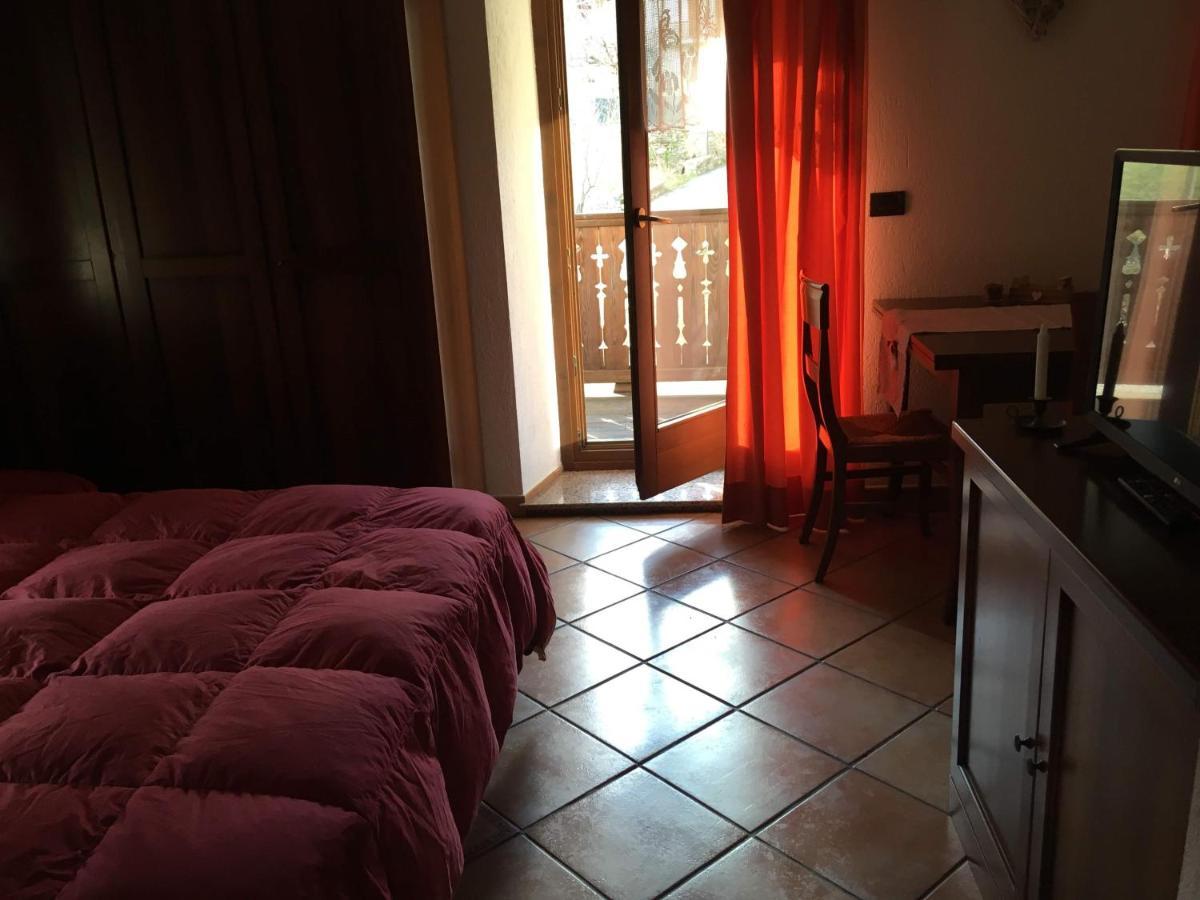 Lo Ponton Apartment Introd Exterior foto